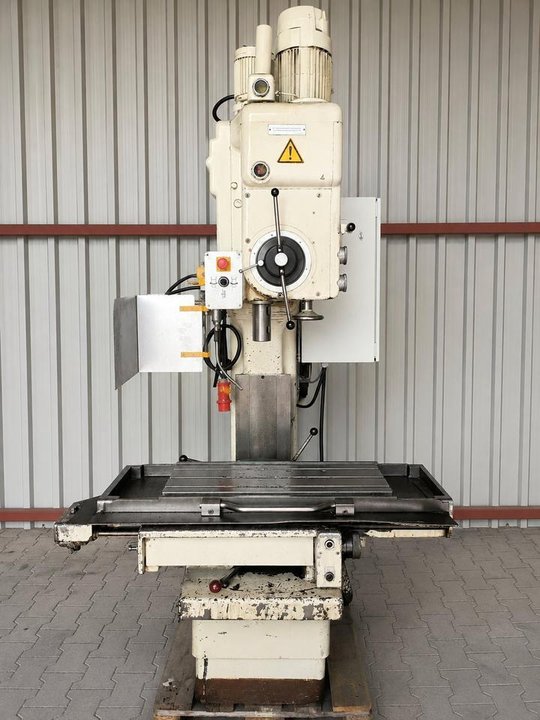 Universal-Fräsmaschine / Bohrwerk / Säulenbohrmaschine