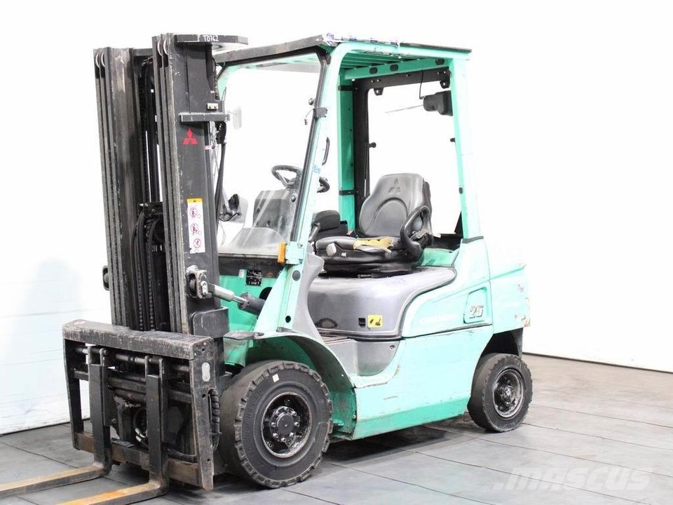 Mitsubishi FD 25 NT