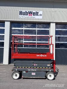 SkyJack SJ 3226 9,90m Scherenarbeitsbühne *Akku NEU*