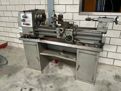Huvema HU920 Universal Lathe