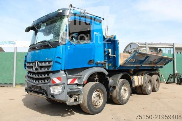 Dreiseitenkipper LKW MERCEDES-BENZ 3245 8x4 BB BORDMATIK UNFALL Nr.: 466 gebraucht