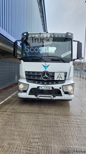 Absetzkipper  & Container LKW Mercedes-Benz Arocs 963-0-D gebraucht