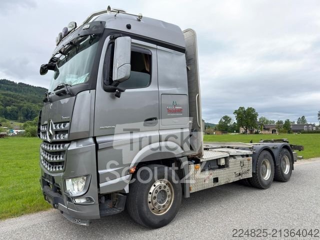 LKW-Fahrgestell MERCEDES-BENZ AROCS 3353 6X4 FAHRGESTELL *2018*EURO6* gebraucht
