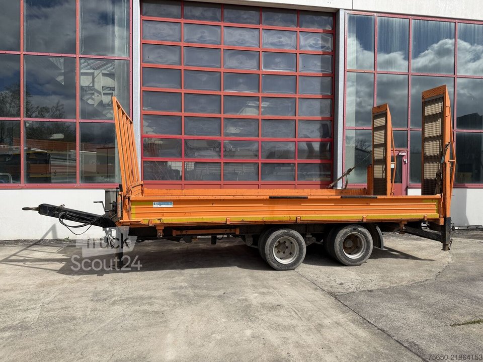 Naklápěcí přívěs Blomenroehr 896 / 14000 14 t Tandem 2 stránky sklápěcí vůz