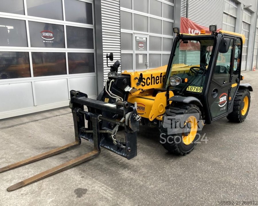 Teleskoparmstapler JCB 525-60 gebraucht
