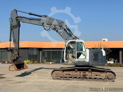 NEW HOLLAND KOBELCO E235SR-1ES Kettenbagger