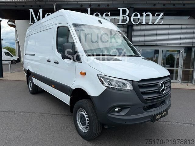 Vysoká střecha kombinace Mercedes-Benz Sprinter 319 CDI 4x4 3665 DISTRONIC AHK LED