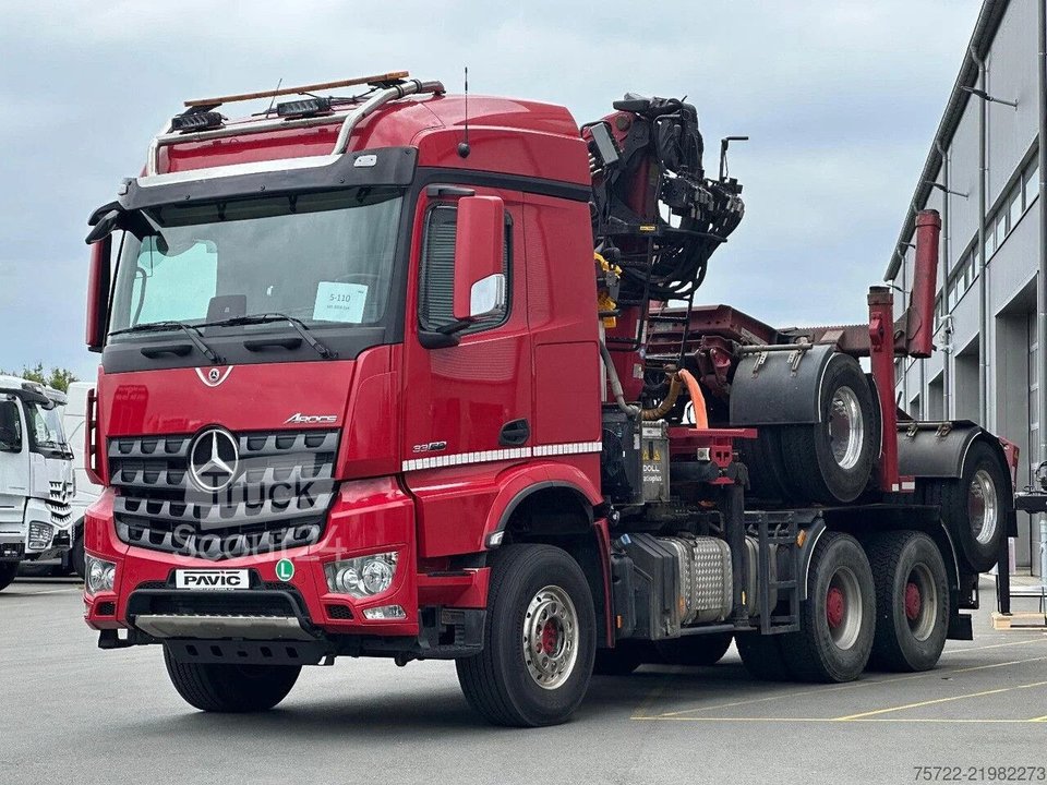 Holztransporter Mercedes-Benz Arocs 3358 6x4 BB mit EpsilonS290Z96 DOLL RATIO+ gebraucht