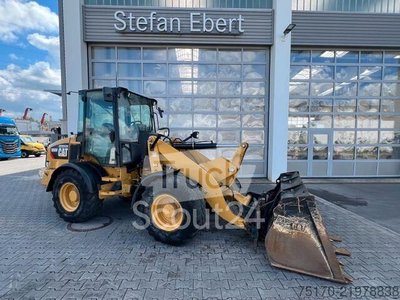 Radlader CAT 908M / 2.644h / Gabel / Schaufel gebraucht