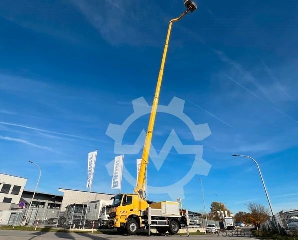 Mercedes Benz /Ruthmann T 330/33 м/час