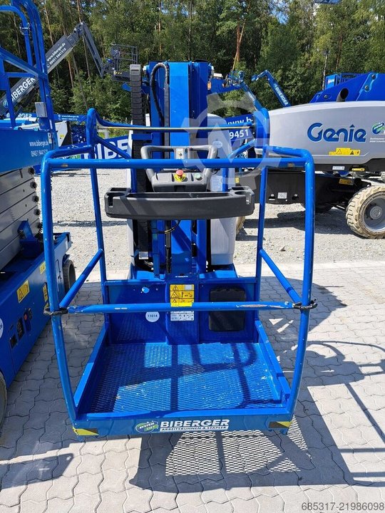 JLG Toucan 10E-L