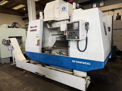 DAEWOO - MYNX 500 - CNC Vertikalbearbeitungszentrum - 2000