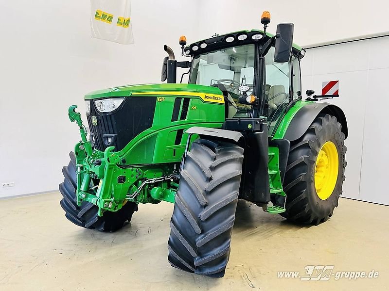 John Deere 6R 195