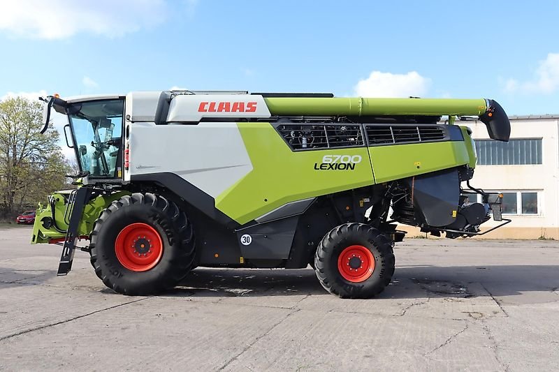 Claas LEXION 6700.CEMIS 1200.EXECTED
