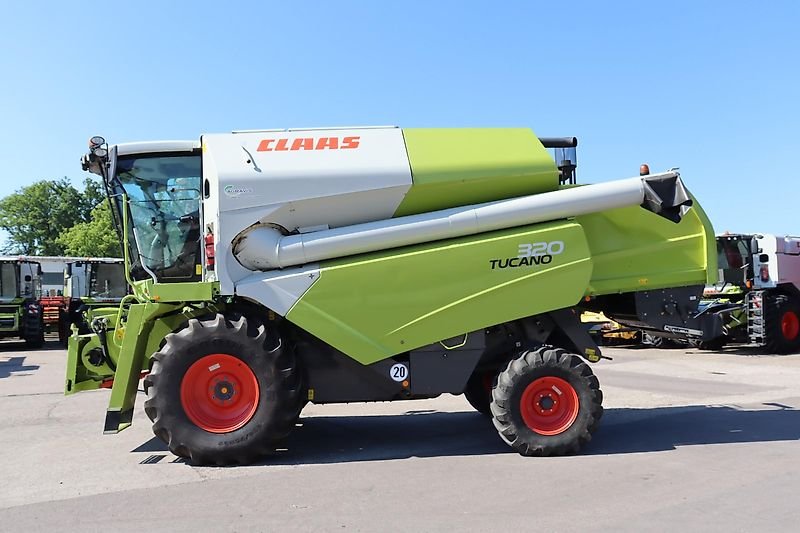 Claas TUCANO 320+C 490