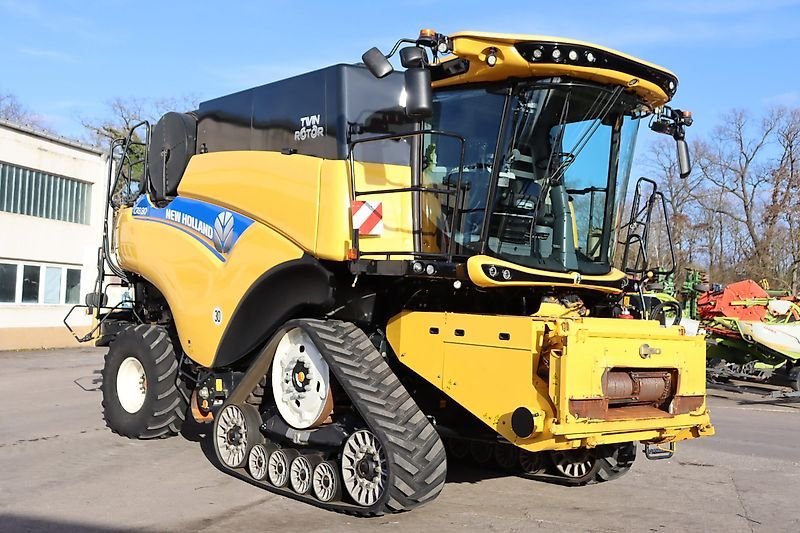 Nowy Holland CR 8.80 RAUPE.GPS