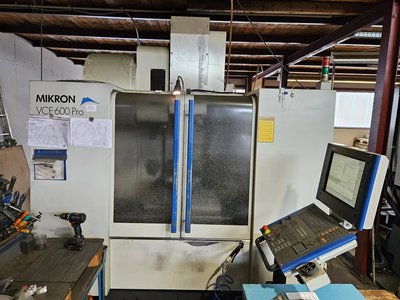 Mikron - VCE 600 Pro - Mikron VCE600 Pro CNC Bearbeitungszentrum - 2006