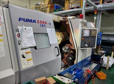 DOOSAN PUMA 2500SY cnc lathe