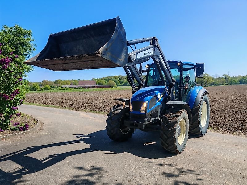 Nový Holland T5.105