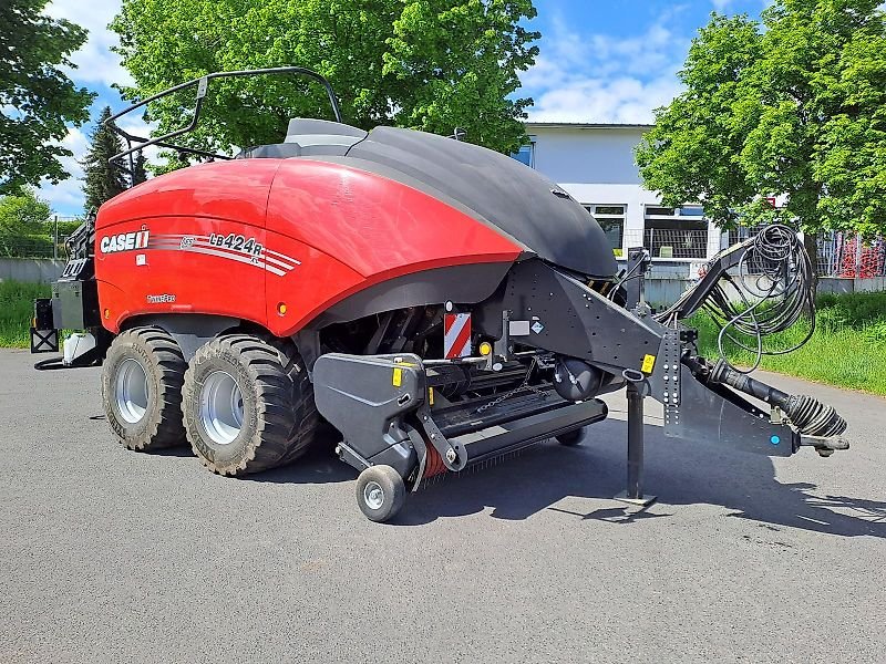 Věc IH LB 424 XL