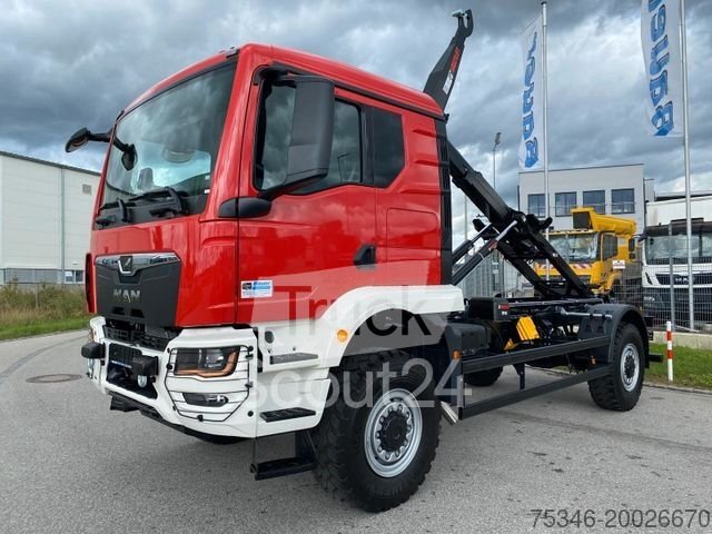 Abrollkipper MAN TGM 18.250 4x4 /Abroller/Hiab/NL 9,5 to/3-Sitze neu