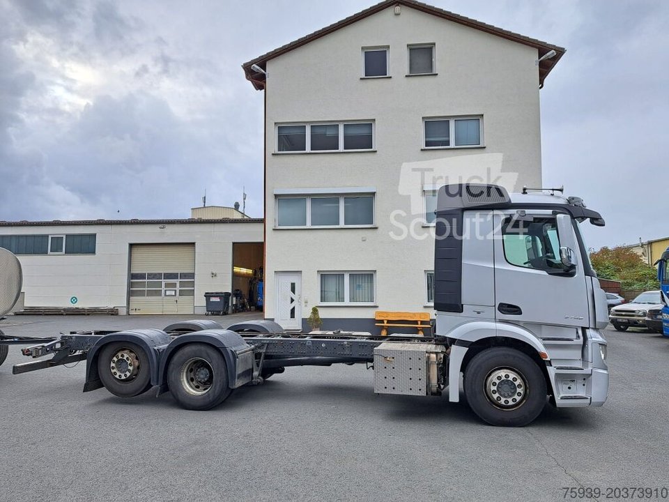 LKW-Fahrgestell Mercedes-Benz Actros 2745 6x2 gebraucht