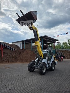 Ładowarka teleskopowa Kramer 8085 T Stosowana ładowarka teleskopowa