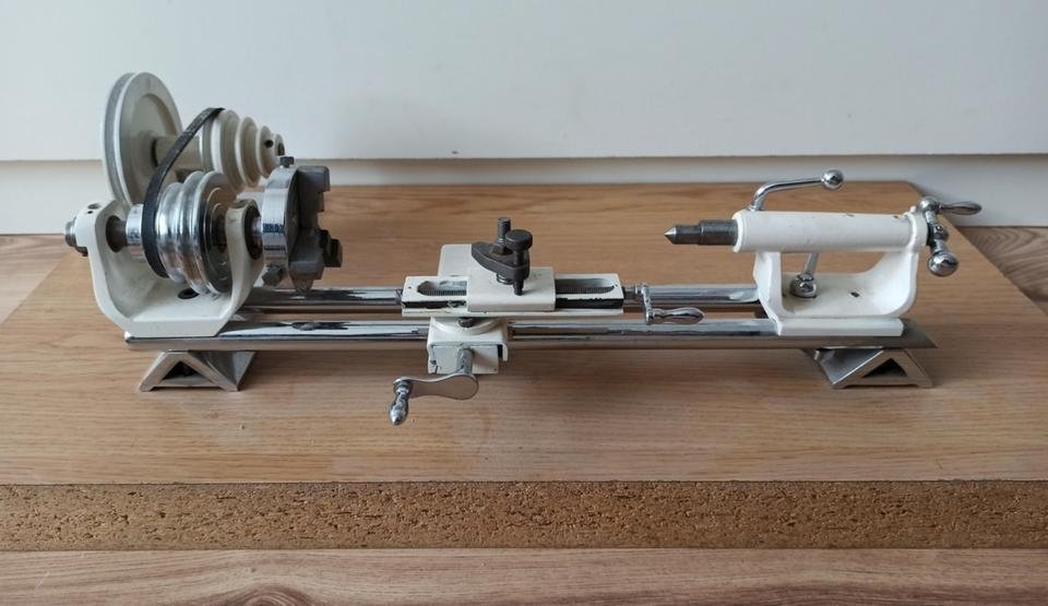 Fine-mechanical rotary bench watchmaker lathe table turning bench