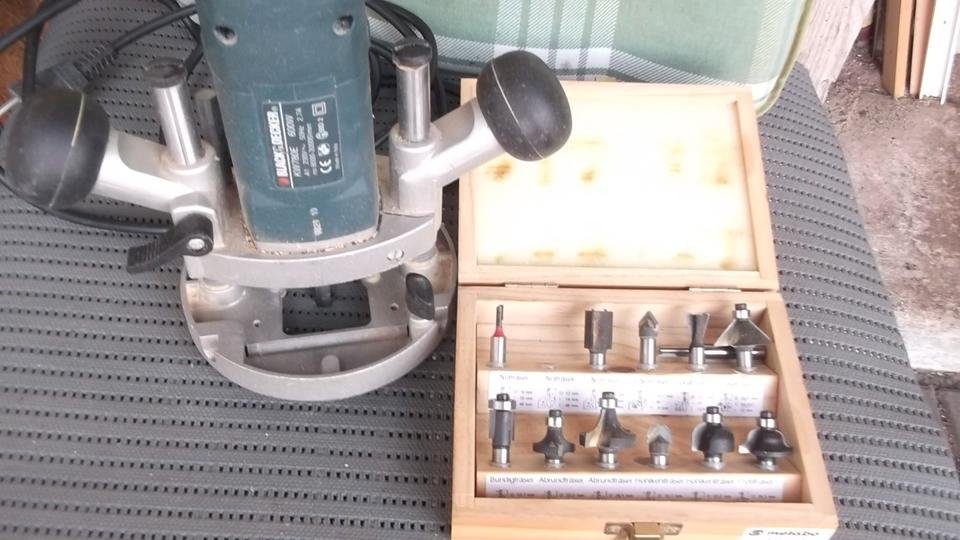 Black und Decker Fräsmaschine m. Zubehör