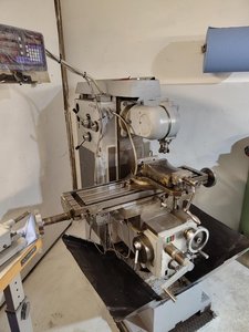 Mondiale Viking Universalfräsmaschine SK40, Vorschub, 3Achsen DRO