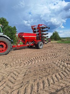 Horsch sells Horsch Maistro 8cc with only 678 Bh.