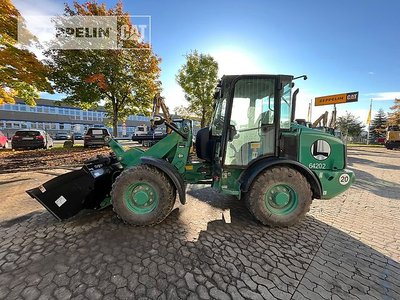 Caterpillar 906M
