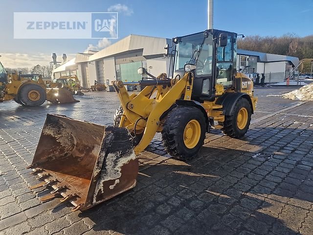 Caterpillar 908M