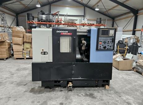 DOOSAN PUMA 215 vertical turret lathe with cnc