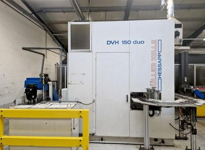 HULLER HILLE DVH 150 Duo pionowa tokarka z cnc