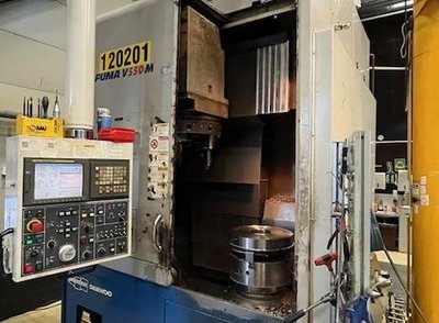 DOOSAN V550M pionowa tokarka z cnc