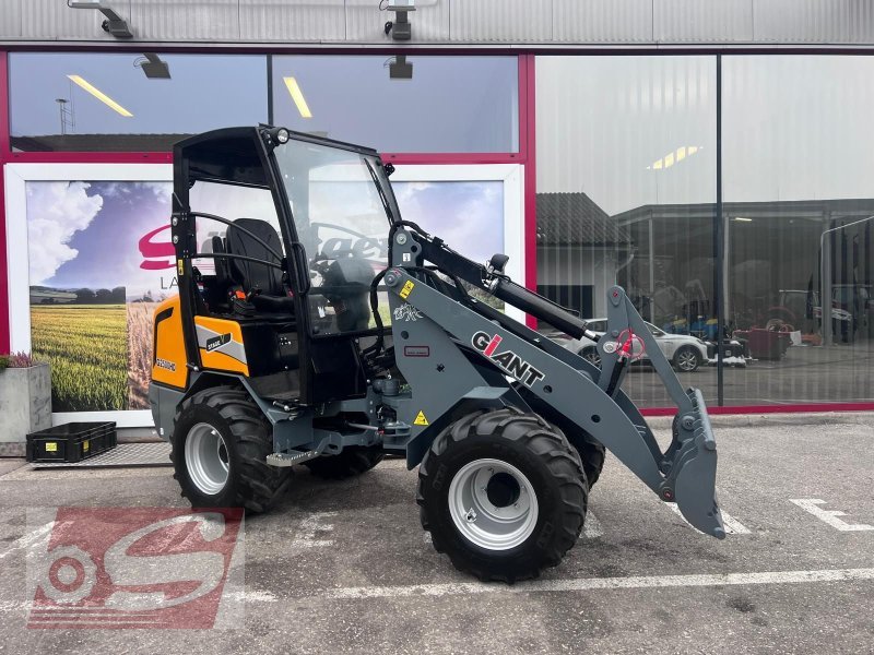 GiANT Гігант G2500HD Hoflader
