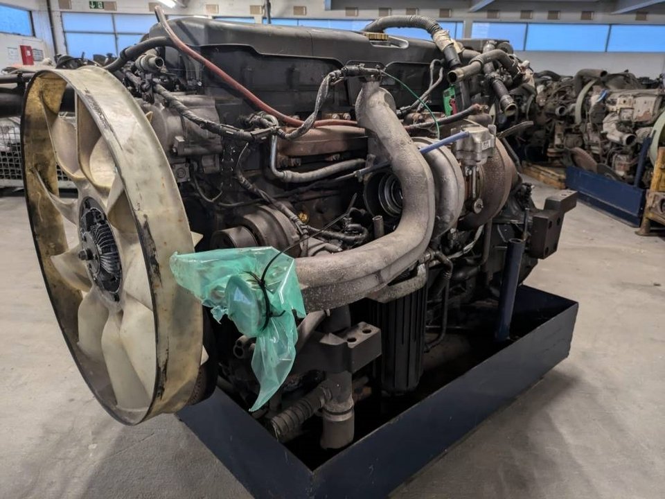 Kurzor motoru IvecoLKW 10 F3AE3681D / F 3 AE 3681 D