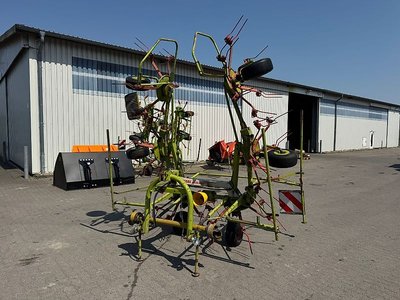 Claas Volto 640H