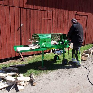 MD Kellfri Дерев'яний розгалужувач 7t, 70cm Електричний / Гідравлічний