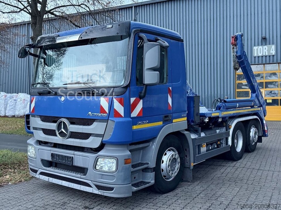 Навантажувач Mercedes-Benz Actros 2532 - 1. Рука - 192 ТКм - ЄВРО5 використовується