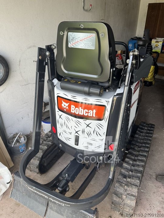 Mini excavator Bobcat E10z použitý