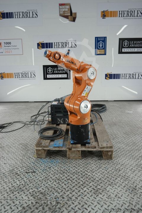 KUKA KR 6 R700 sixx WP