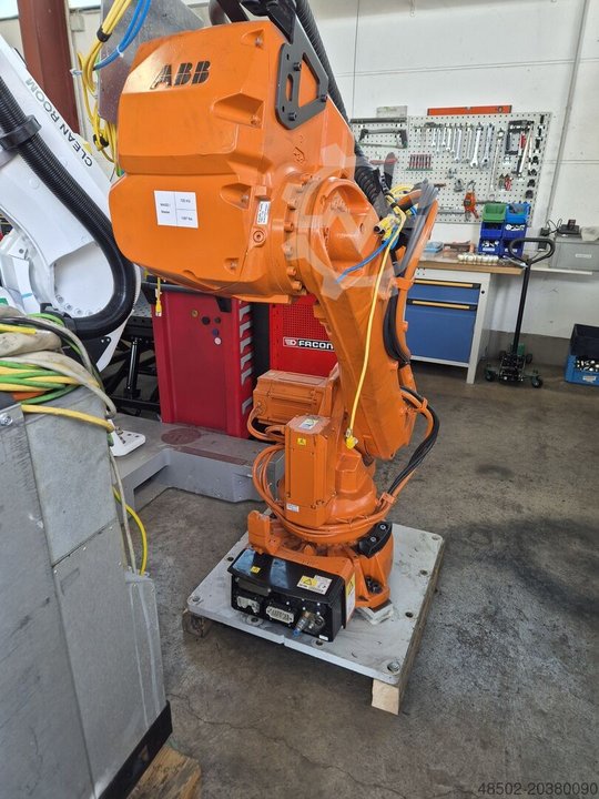ABB ABB IRB4600-60 / 2.05 IRC5 regulátor TPU-RW6.X