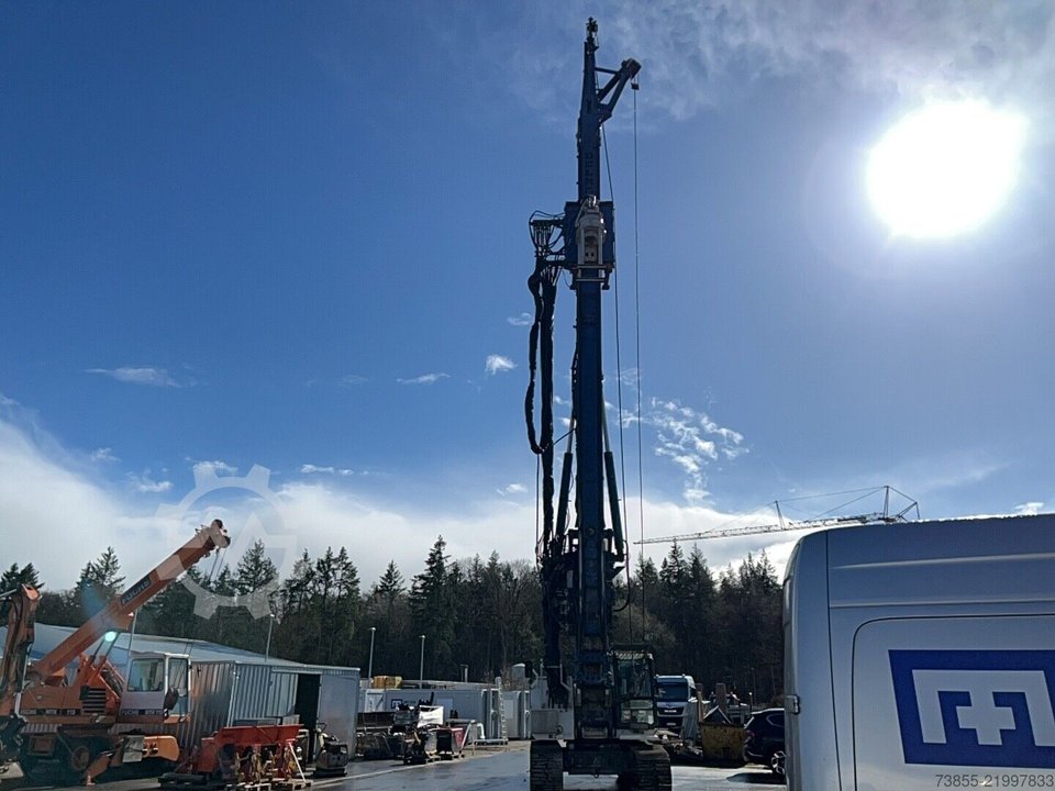 Delmag SR 25 BT / RH 18 on Sennebogen with ABI MDBA 3500 Soil Improvement Rig