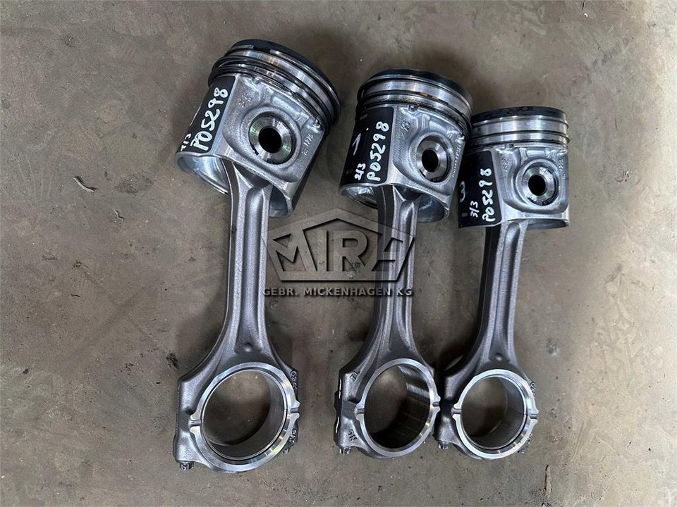 CAT3x Piston C4.4!
