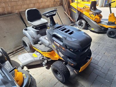 Куб-кадет CUB CADET LT2 S98 RASENTRAKTOR