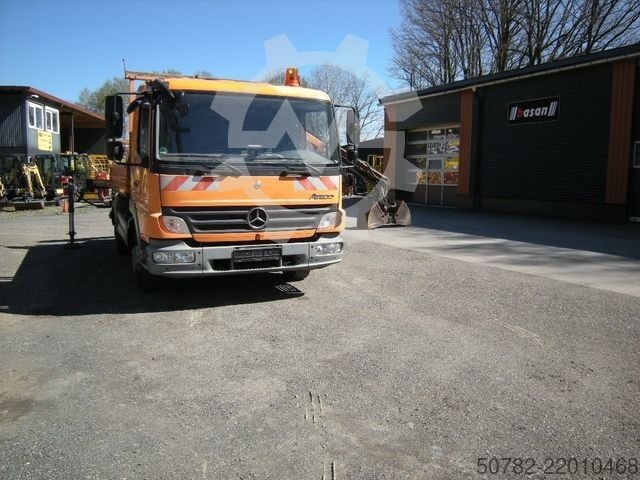 MERCEDES-BENZ MB 918 z Terex TLC 65.2