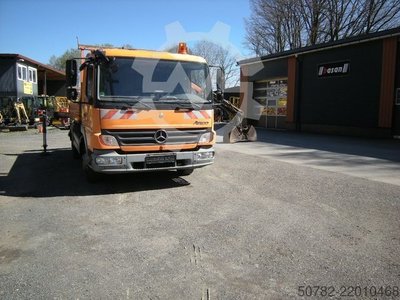 MERCEDES-BENZ MB 918 z Terex TLC 65.2