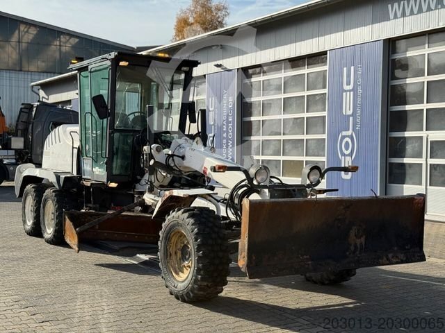 Новий HOLLAND F106.6A alrrad 6x6 Grader 12 Tone - 10.700 hd